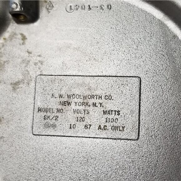 Woolworth co electric skillet model sk/2 1100 watt - Picture 9 of 9